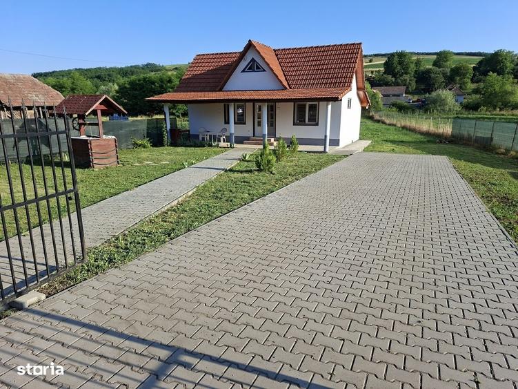 Casă cu 2 camere în Cozma