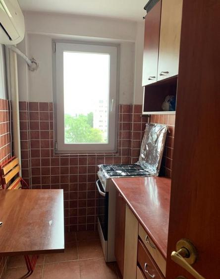Apartament de 2 camere decomandat, aproape de metrou - Lujerului - 4