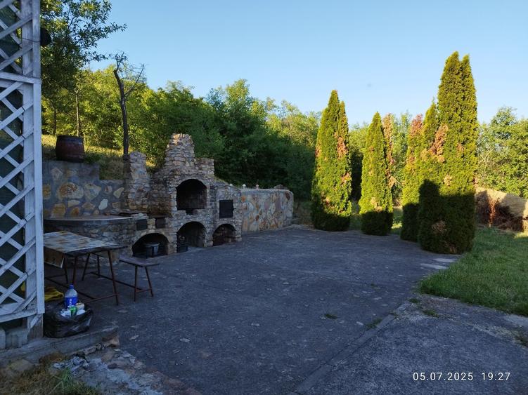 Casă cu 4 camere în Tinăud