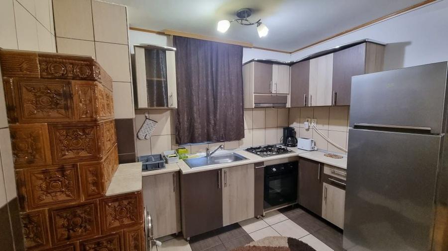 Casă cu 4 camere în Vama