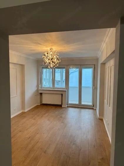 Apartament 3 camere de vanzare, Ci?migiu, renovat complet, centrala proprie - 9