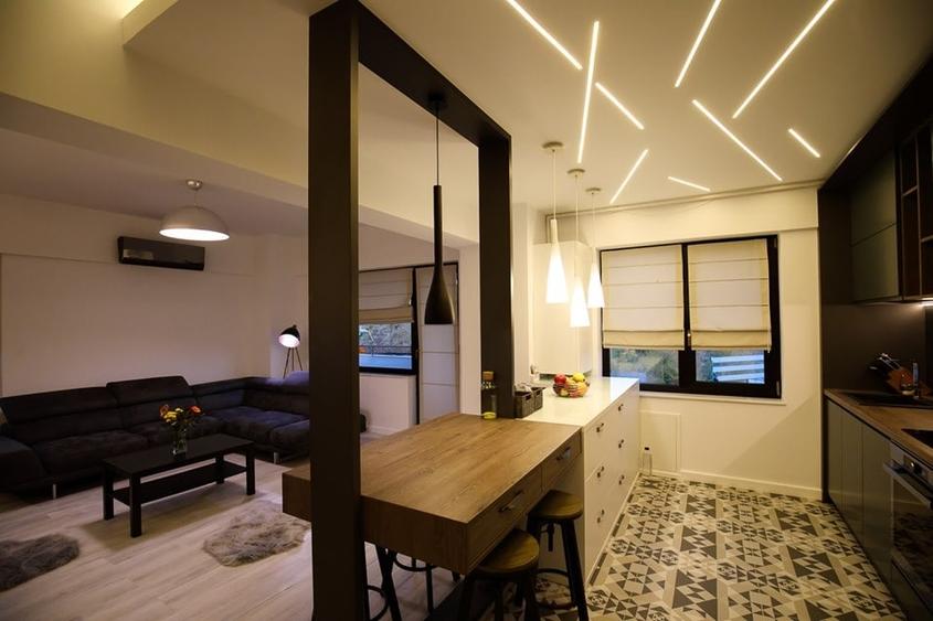 Apartament cu 3 camere decomandat în Copou