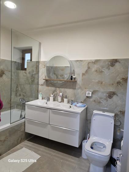 Apartament cu 3 camere decomandat în P-ța Amzei