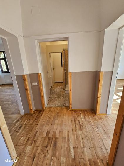Casă cu Teren 470 Mp în Mihai Bravu
