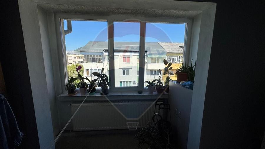 Apartament cu 3 camere decomandat, mobilat în Ultracentral