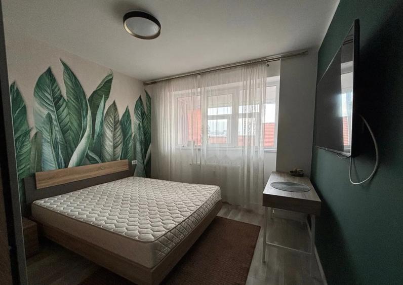 Apartament cu 3 camere decomandat, mobilat în Drumul Taberei