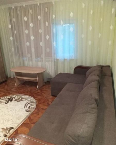 Garsonieră în Est