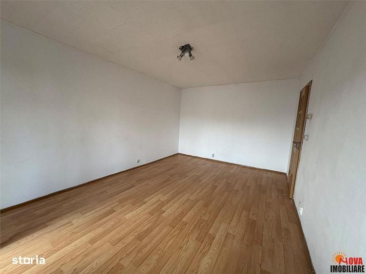 Apartament cu 2 camere decomandat în Centrul Civic