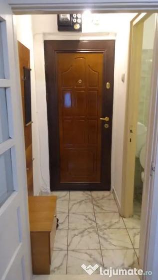 Apartament cu 2 camere semidecomandat în Vest