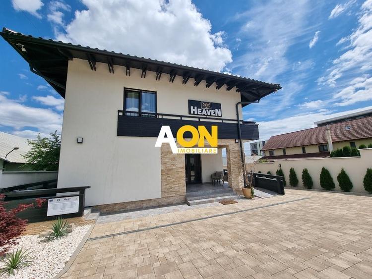 Casă individuală cu 10 camere cu Canalizare în Micești