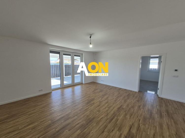 Casă individuală cu 3 camere cu Canalizare în Central