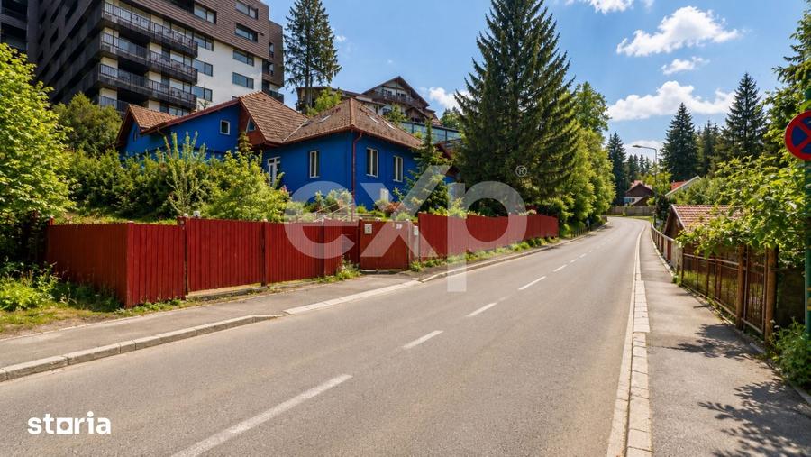 Casă cu 9 camere cu Teren 1766 Mp în Central