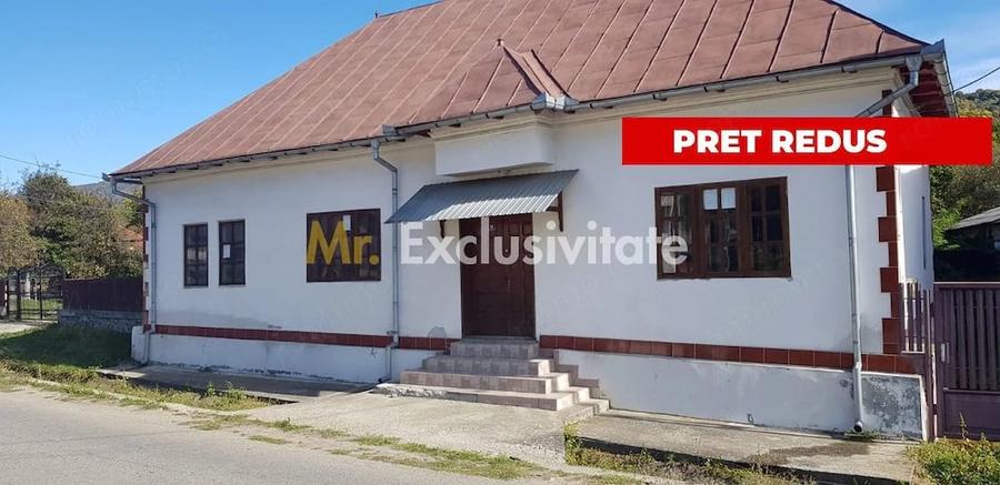 Casă cu Teren 221 Mp în Corbi
