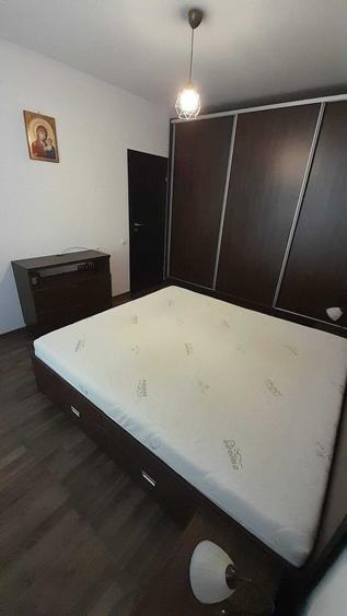 Apartament cu 3 camere decomandat în Rahova