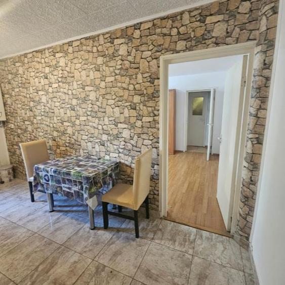 Inchiriere apartament 2 camere ,etajul 1 , zona Garii - 13