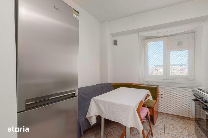 Apartament cu 3 camere decomandat în Rahova