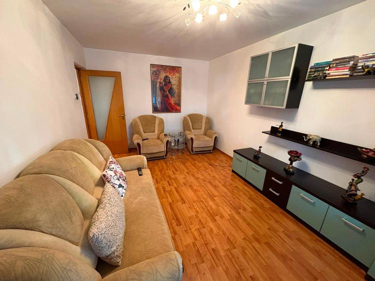 Apartament cu 3 camere decomandat în Nicolae Grigorescu