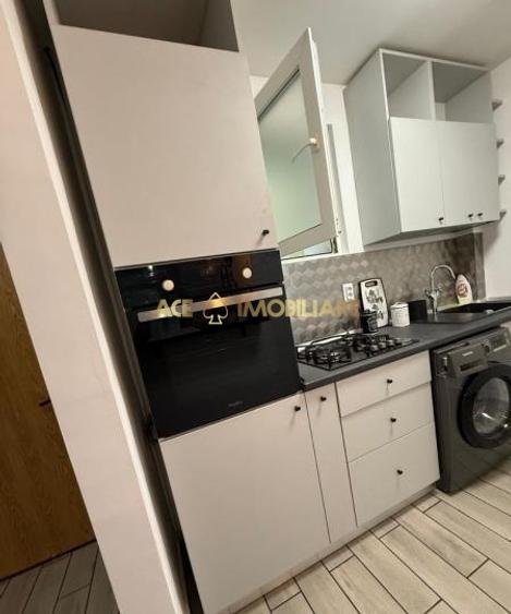 Apartament cu 2 camere decomandat, mobilat în Victoriei