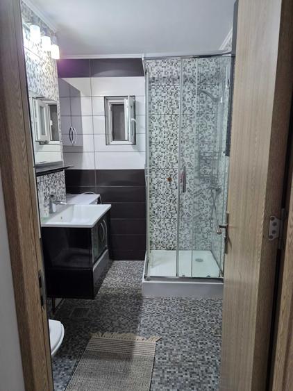 Apartament cu 2 camere semidecomandat în Unirii Sud