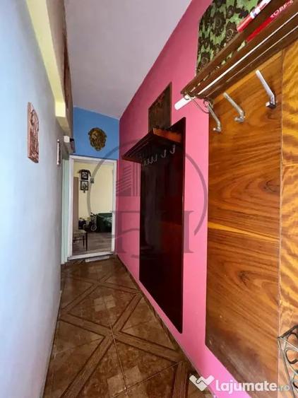 Casă cu 3 camere cu Teren 130 Mp în Brătianu