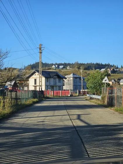Teren de 5700 mp, în Dorna Candrenilor