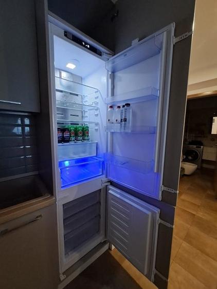 Apartament cu 2 camere, mobilat în Central