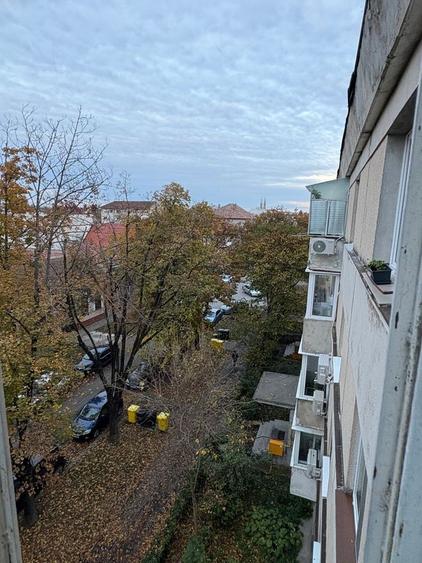Apartament cu 2 camere, mobilat în Elisabetin