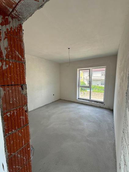 Apartament cu 4 camere decomandat în Ultracentral