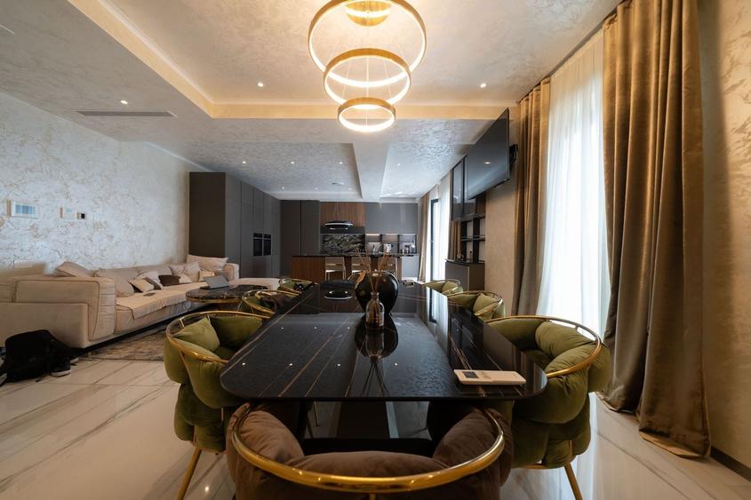 Penthouse cu 5 camere semidecomandat, mobilat în Herăstrău