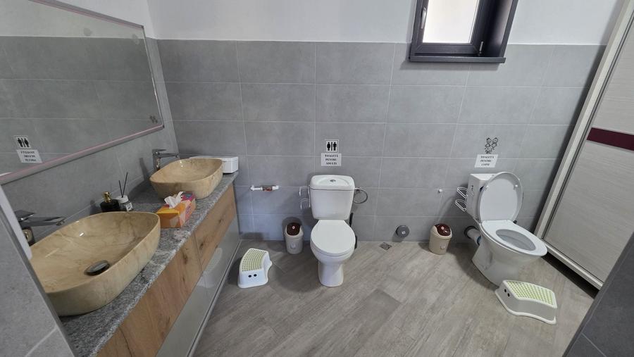 Spațiu comercial, de 160 mp, în Bascov