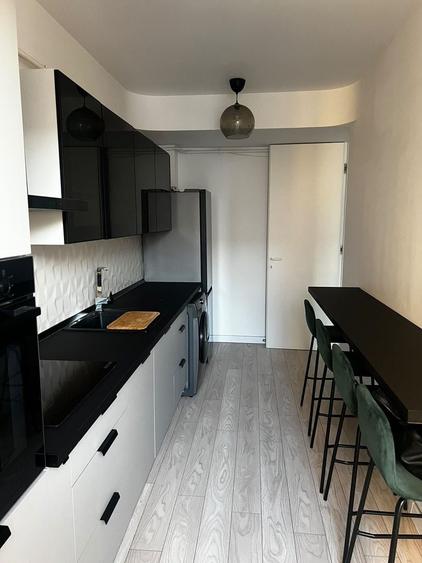 Apartament cu 2 camere decomandat, mobilat în Politehnica