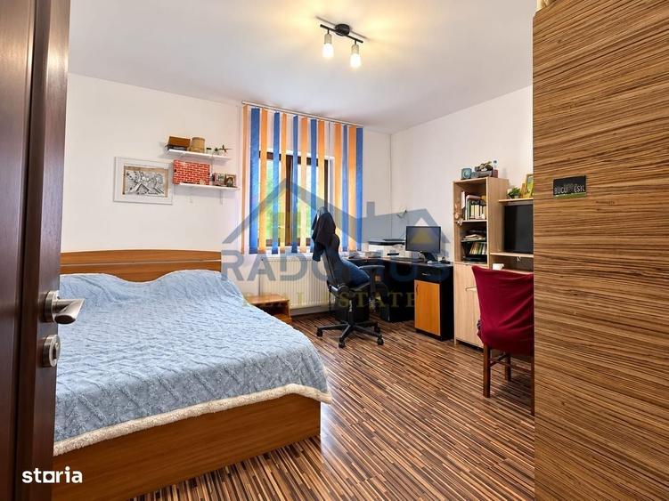 Casă cu 3 camere decomandat în Șipotu