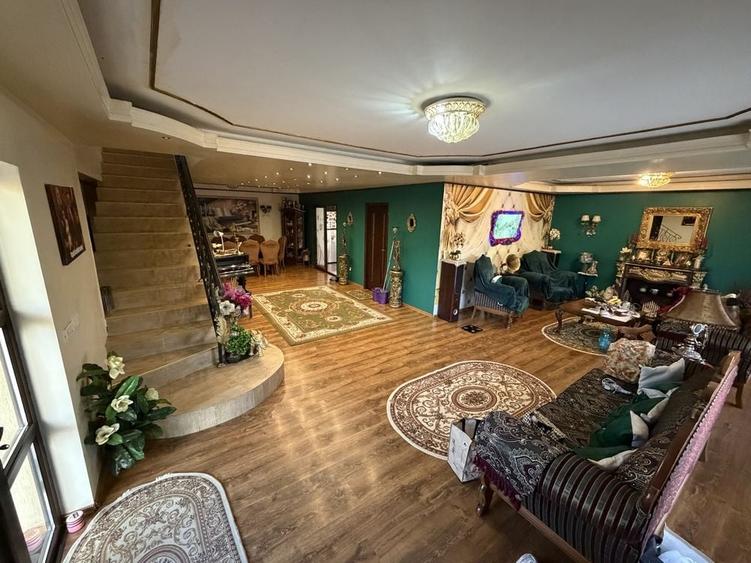 Casă cu 4 camere în Afumați