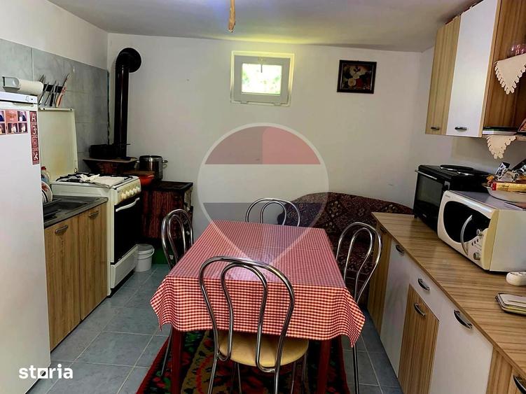 Casă cu 3 camere cu Teren 1043 Mp în Dochia