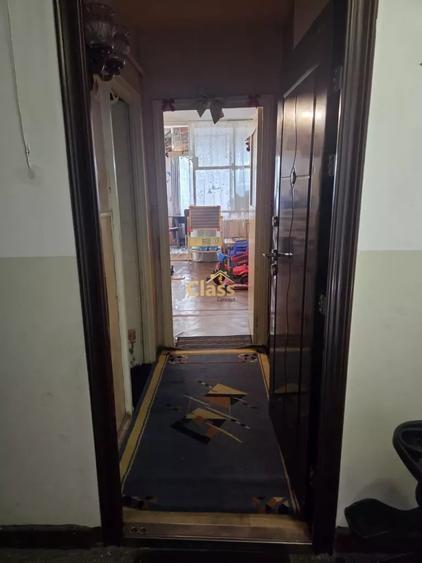 Garsonieră semidecomandată, mobilată în Mărăști