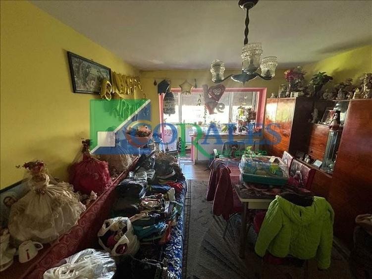 Apartament cu 4 camere decomandat în Fabric