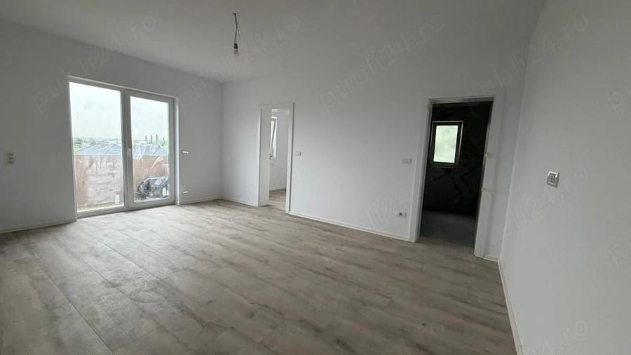 Apartament cu 3 camere decomandat în Giarmata