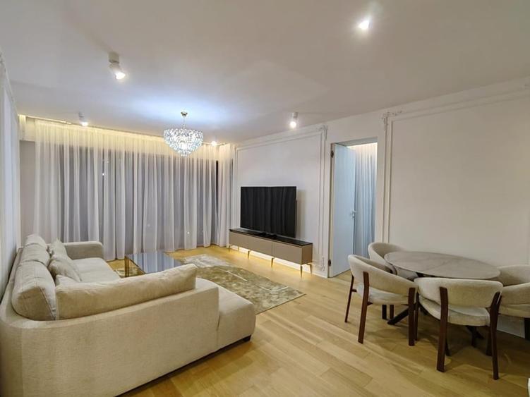 Apartament cu 3 camere decomandat, mobilat în Floreasca