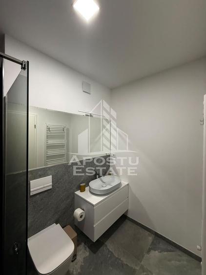 Apartament cu 2 camere nedecomandat, mobilat în Dumbrăvița
