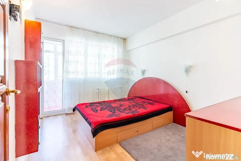 Apartament cu 3 camere decomandat în Obor