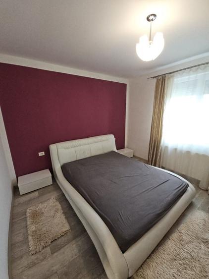 Apartament cu 3 camere decomandat în Giroc