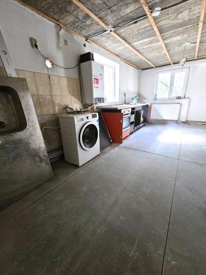 Duplex cu 5 camere cu Canalizare în Chitila