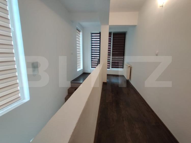 Apartament 4 camere, pe 2 niveluri,  Sanmartin. - 6