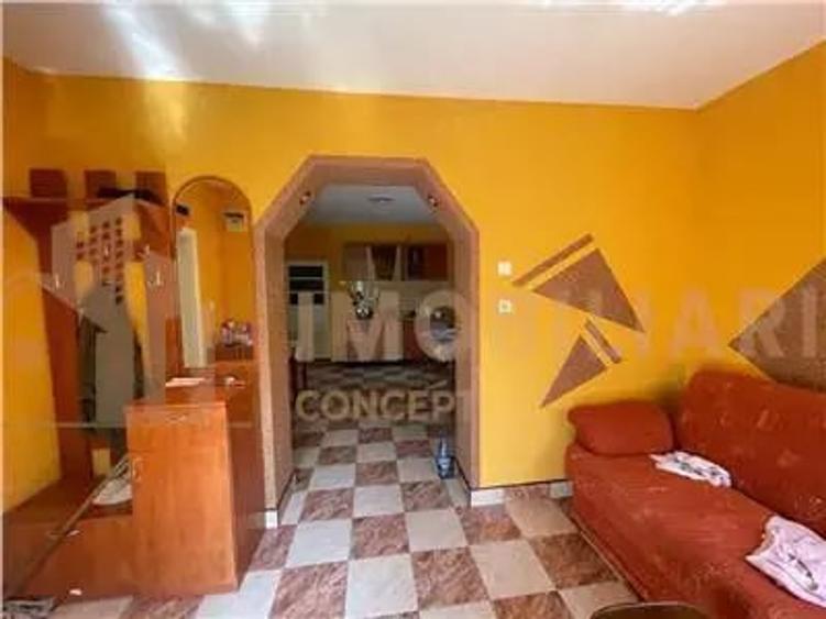 Casă cu Teren 2430 Mp în Satulung