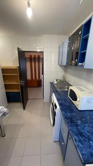 Apartament decomandat în Valea Ialomiței
