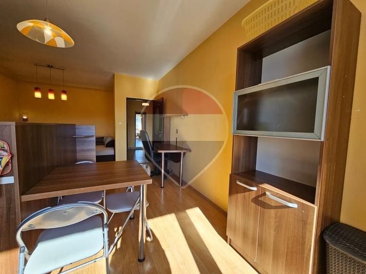 Apartament cu 2 camere decomandat, mobilat în Baciu