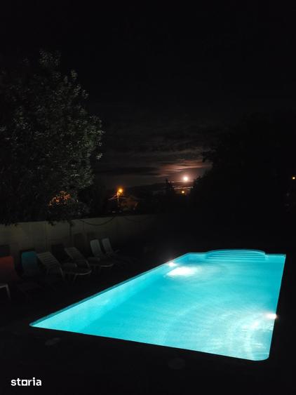 Casă cu 6 camere cu Teren 1100 Mp în Orașul Vechi