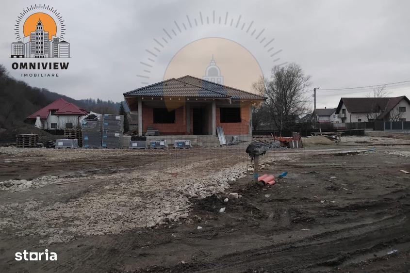 Casă cu 4 camere cu Teren 500 Mp în Primăverii