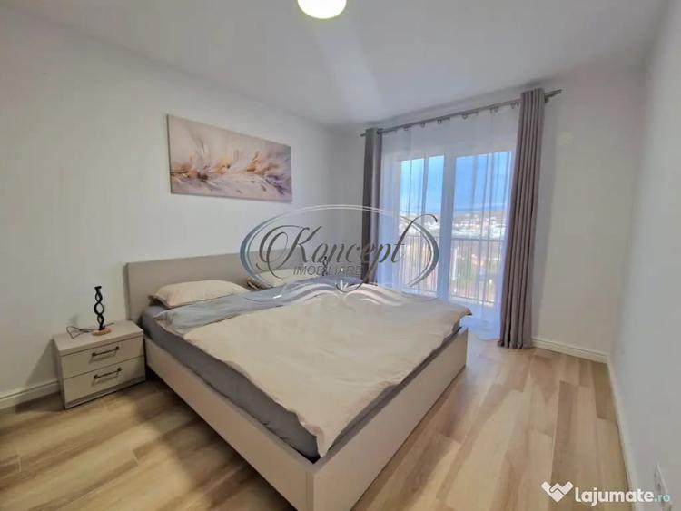 Apartament cu 4 camere semidecomandat în Borhanci