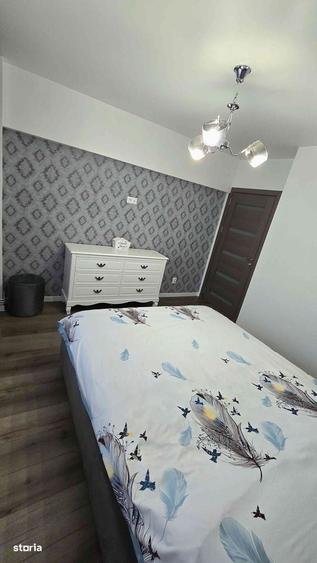 Apartament cu 3 camere decomandat în Găvana